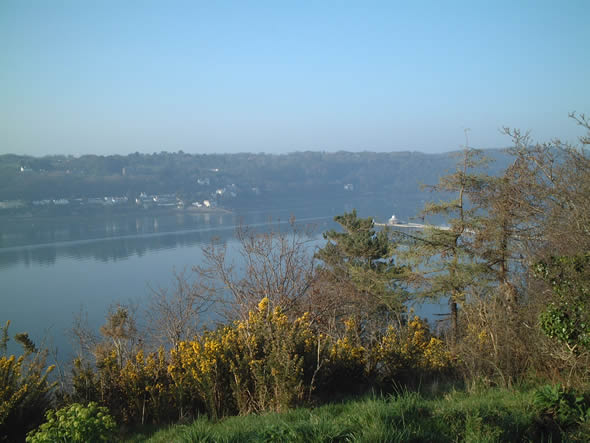 Menai Strait (Afon Menai) on a sunny Sunday in March 2012